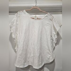 Kim & Cami White Lace Shoulder Women's Top - Size Medium NWT